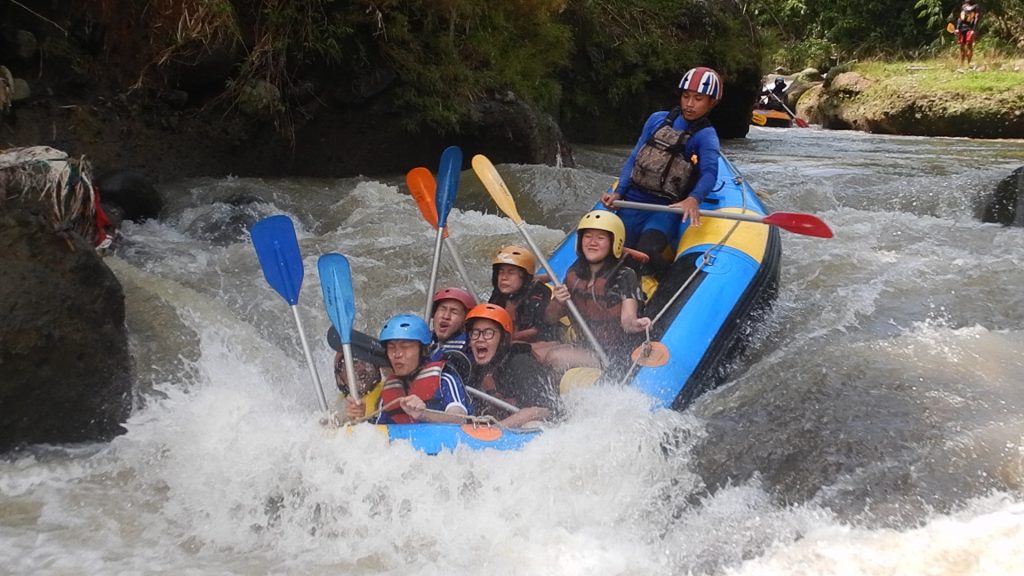 Rafting Caringin Bogor