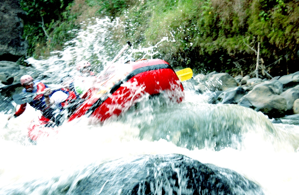 Paket Arung Jeram Bogor